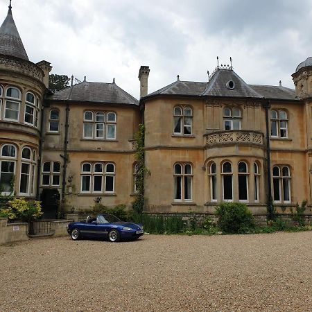 Hotel Fieldways à Trowbridge Extérieur photo