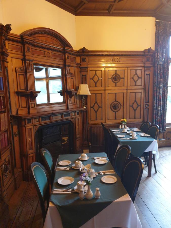 Hotel Fieldways à Trowbridge Extérieur photo