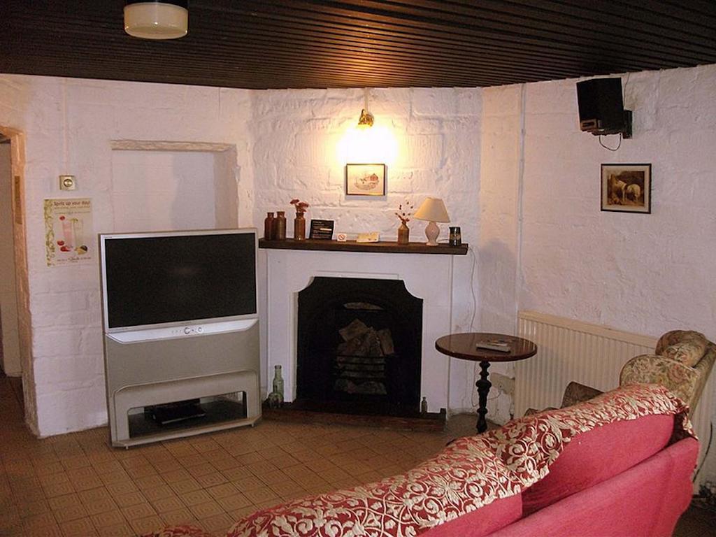 Hotel Fieldways à Trowbridge Extérieur photo
