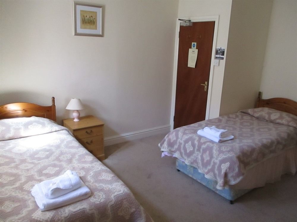 Hotel Fieldways à Trowbridge Extérieur photo